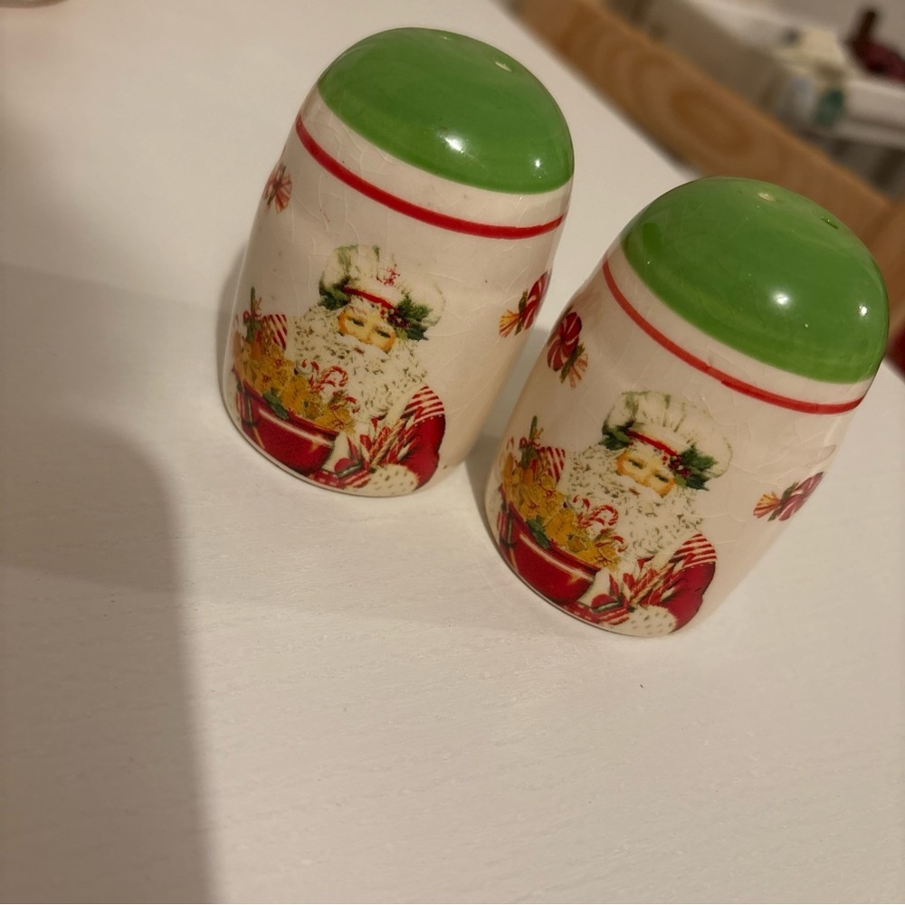 VTG Country Santa Salt & Pepper Shakers Ceramic Christmas Kitchen Festive Candy